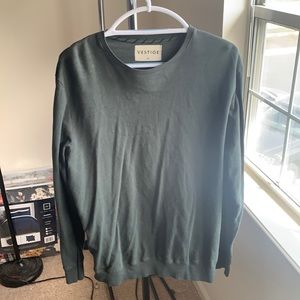 Long sleeve green vestige shirt!